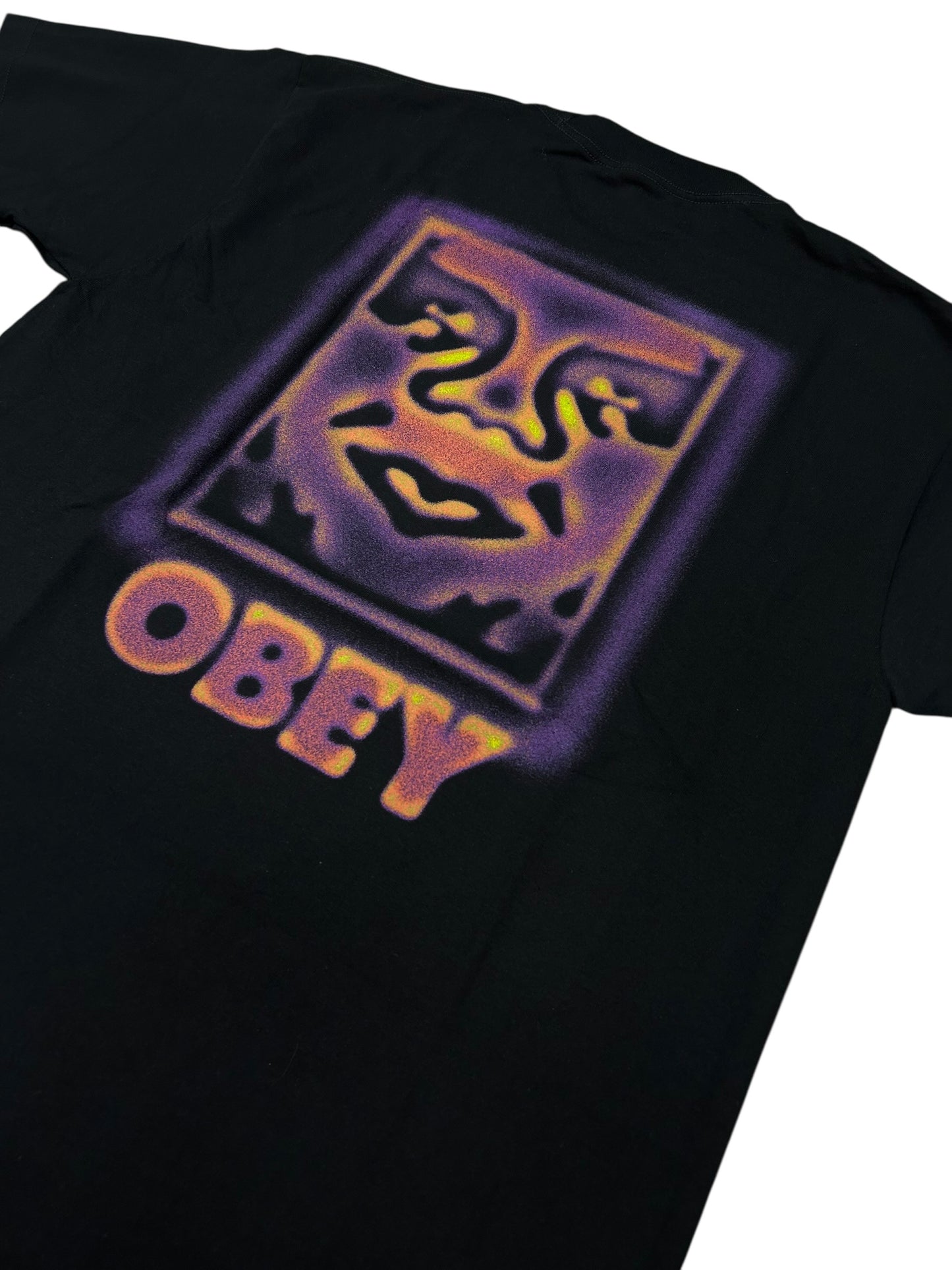 T-shirt Obey